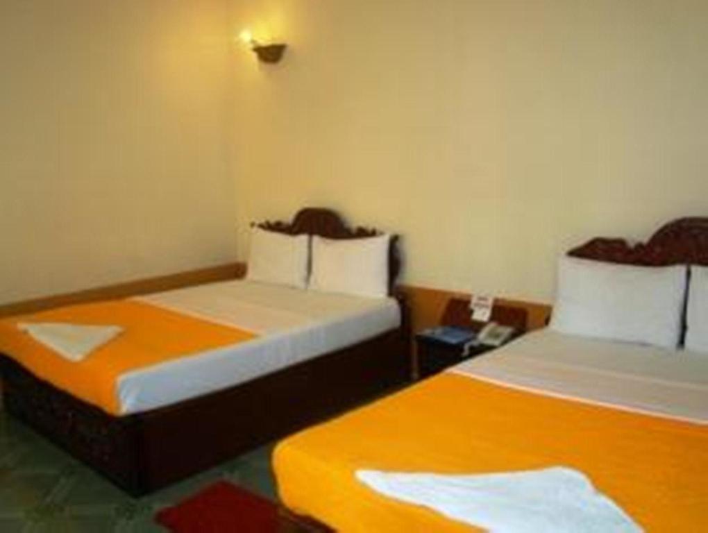 Thy Ny Hotel Battambang Buitenkant foto
